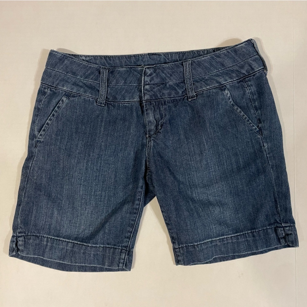 American Eagle denim jean shorts size 4